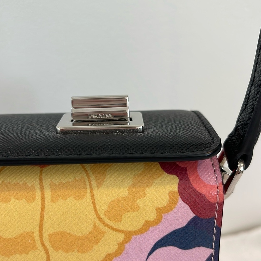 ✨Host Pick✨ NEW PRADA Runway saffiano leather purse handbag  lips floral black - Picture 5 of 11